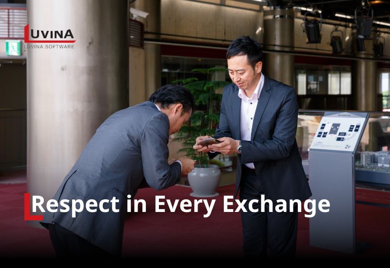 Mastering Business Card Etiquette in Japan