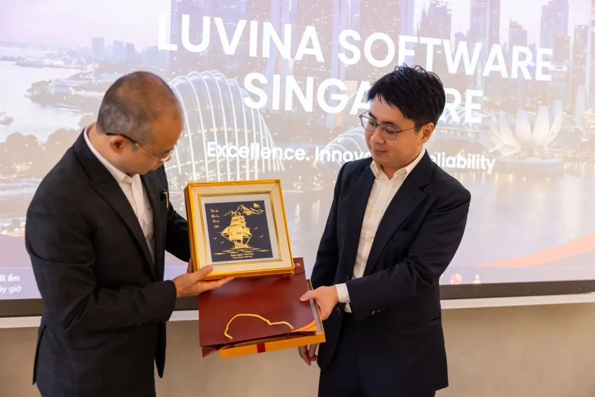 Luvina Software Singapore Launch Event Gallery 45 16 2