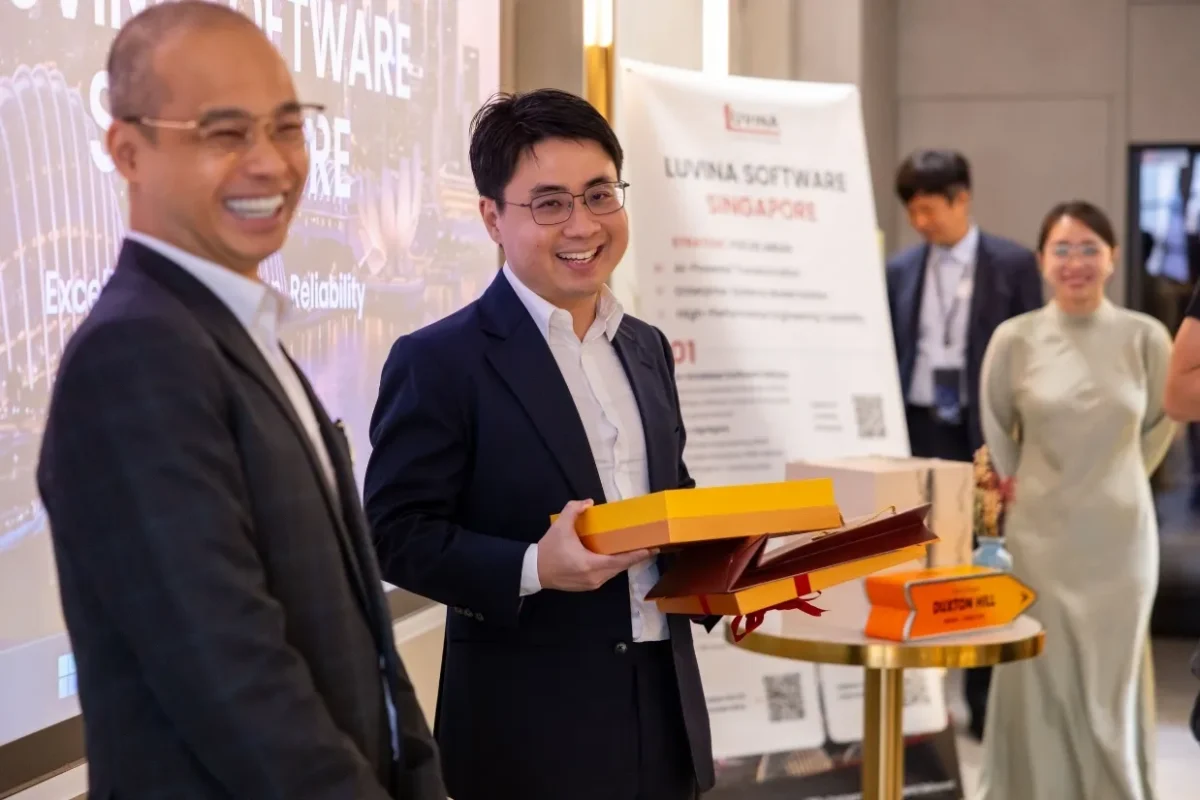Luvina Software Singapore Launch Event Gallery 47 18 2